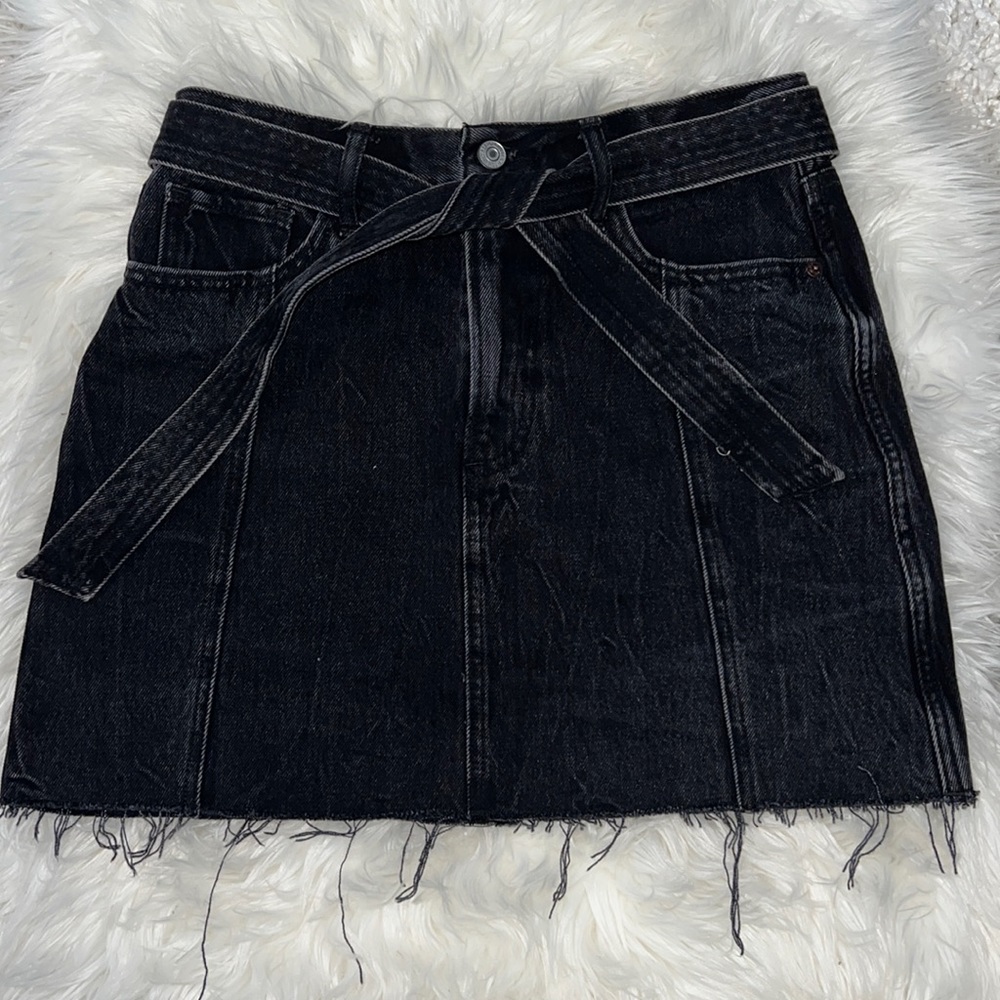 Abercrombie & Fitch Natural Rise Jean Skirt in Black